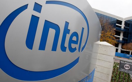 Intel hires former board member as new CEO in chipmaker's latest comeback attempt