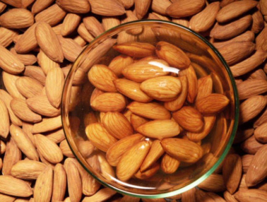 Este es el fruto seco que puede ayudarte a promover la producción de colágeno de manera natural
