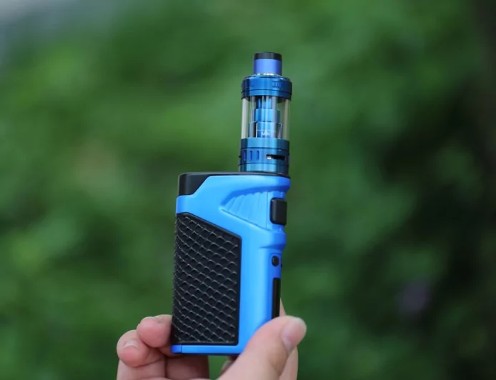 Uso de cigarrillos electrónicos crece entre adolescentes en Brasil