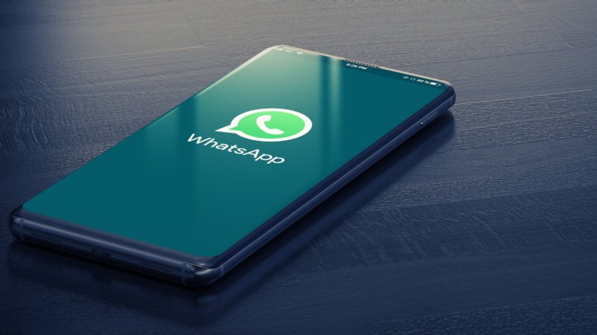 WhatsApp comienza a incluir anuncios, pero no en los chats personales